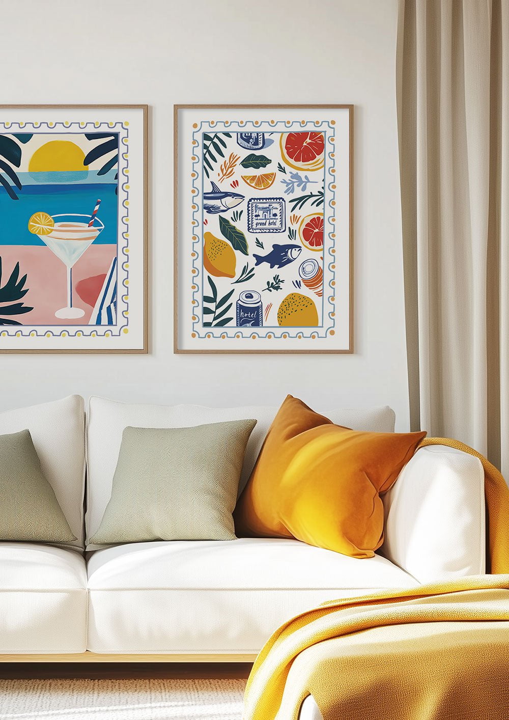 Duo d'affiche murale été illustrées et colorées évoquant la mer, dans un salon