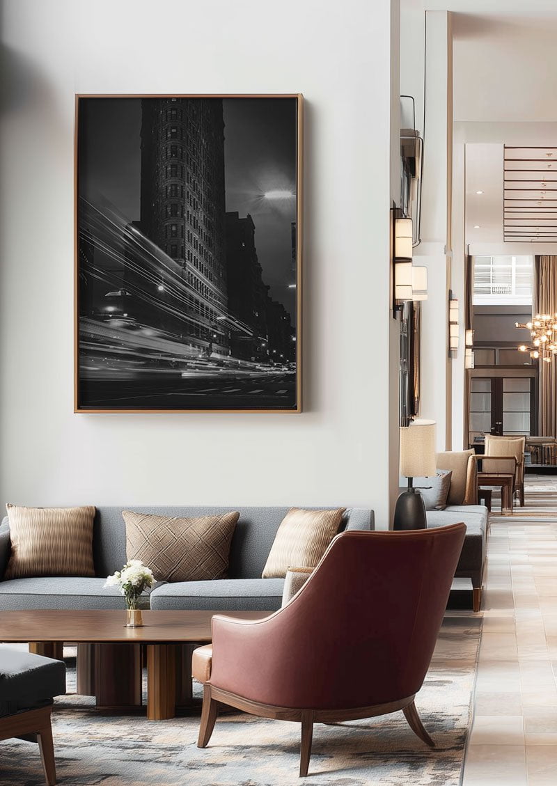poster photo noir et blanc de manhattan avenue mis en situation dans le salon d'un hotel