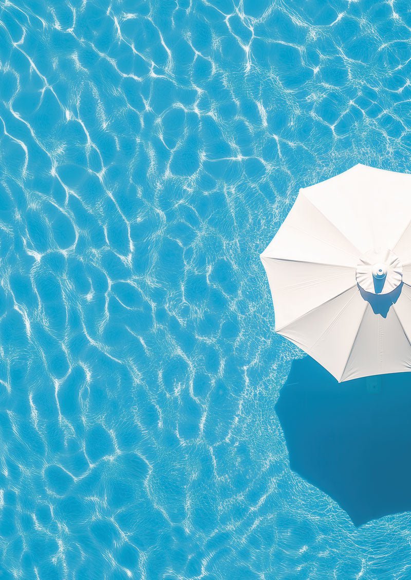 Affiche été piscine et parasol vu du dessus