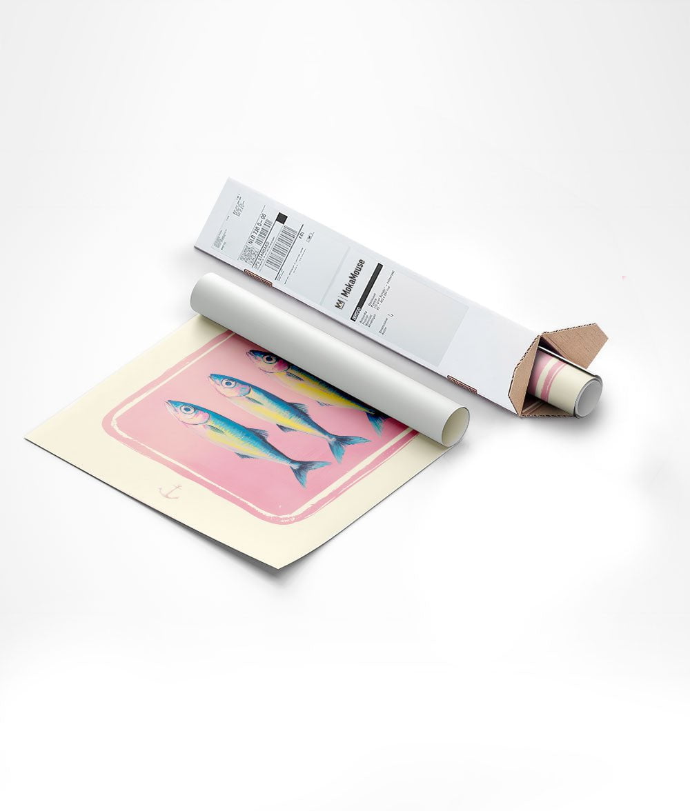 Affiche mer été sardines fond rose emballée dans un carton triangulaire