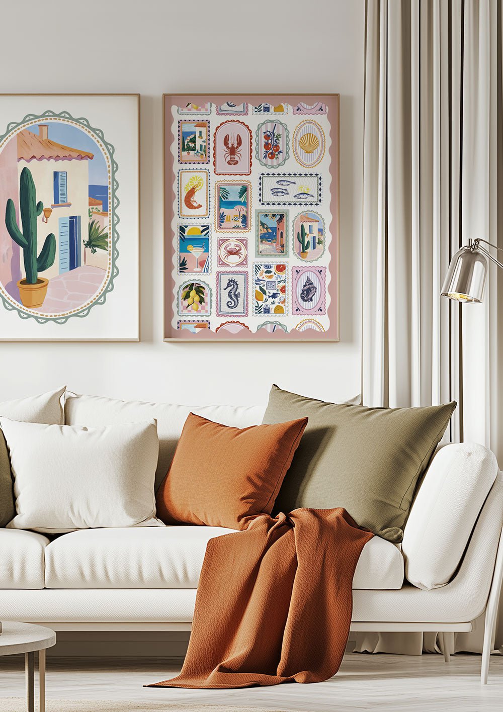 Duo d'affiches été patchwork coquillages et crustacés avec bordure dans un salon