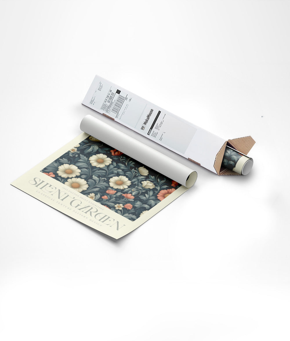 Emballage de l'illustration botanique silent garden 2 dans un carton triangulaire.