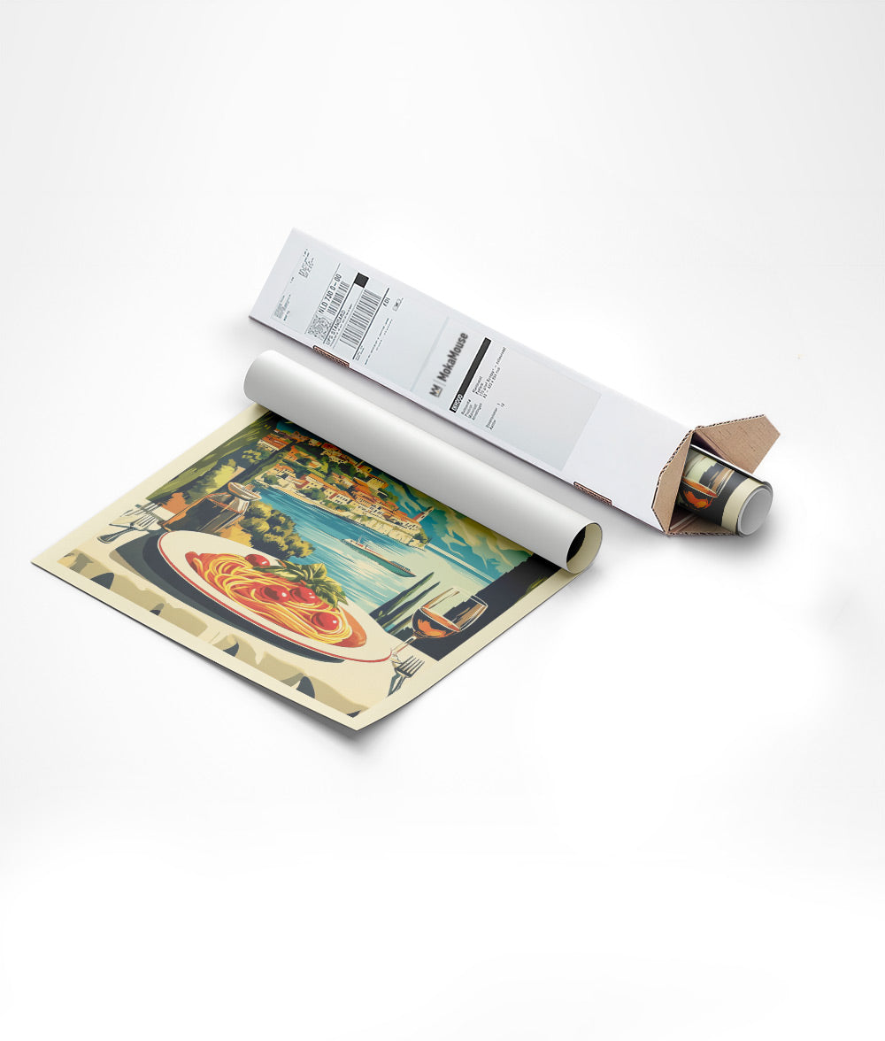 Emballage de l'affiche d'un plat de pâtes dans un carton triangulaire.