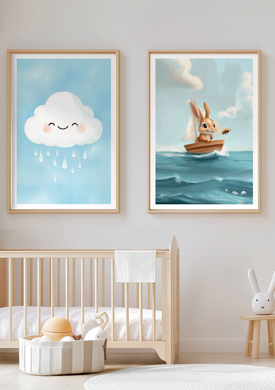 Duo d'affiche chambre enfant mises en situation sur un mur clair.