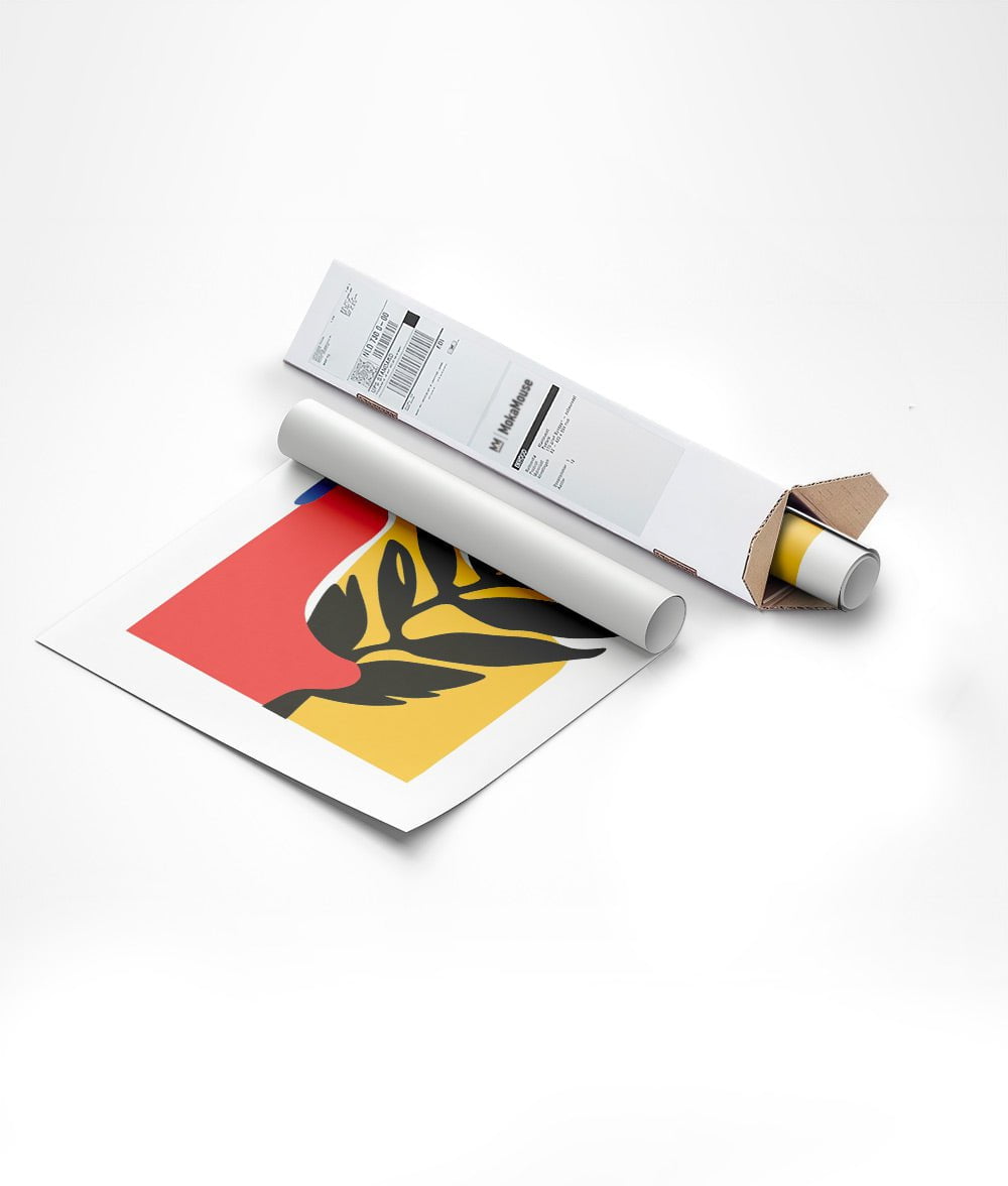 Emballage de l'affiche murale abstraite représentant une palme noire dans un carton de forme triangulaire.