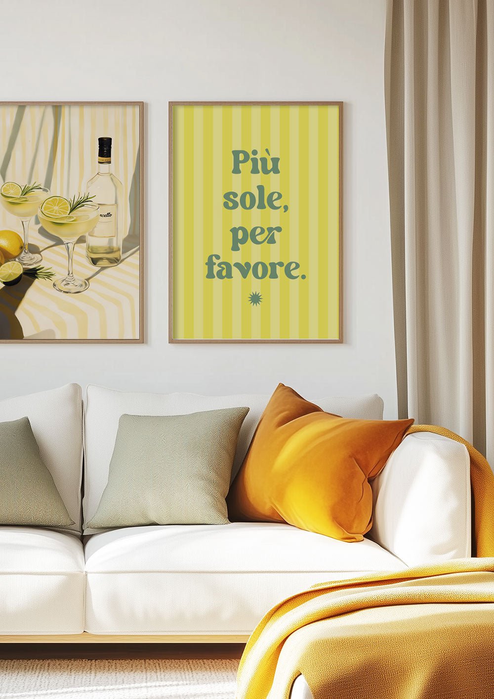 Deux poster été italie aux tons jaune mis en valeur dans un salon
