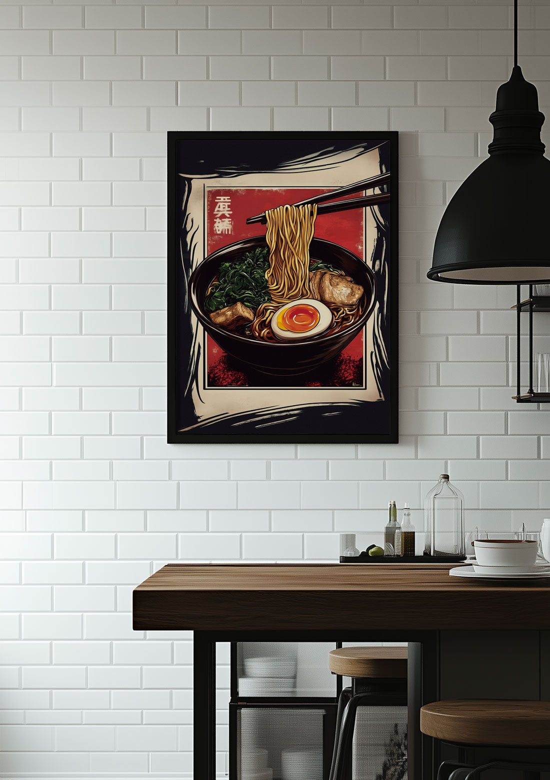 Affiche d'un bol de ramen avec un œuf, mise en situation dans une cuisine.