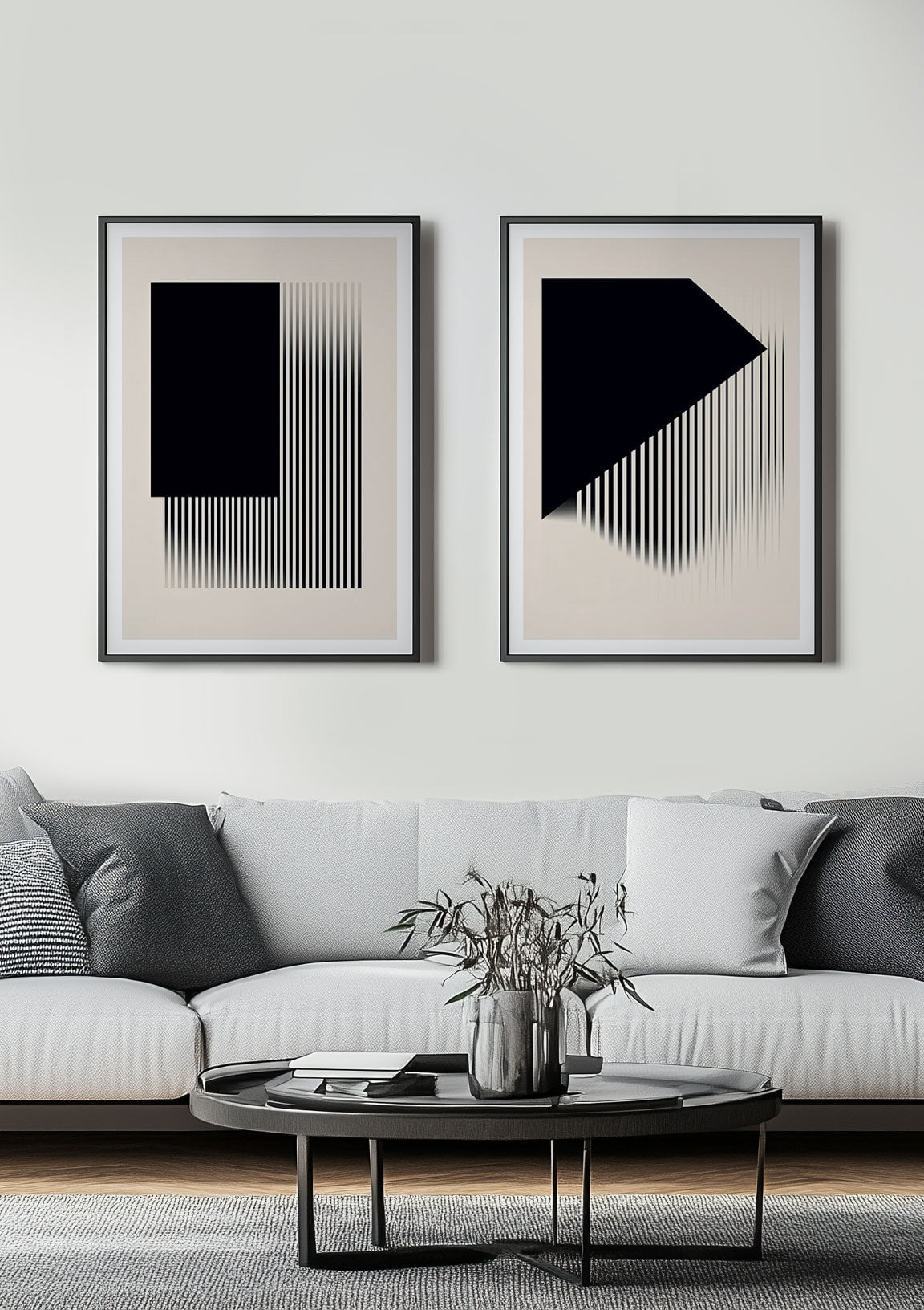 Duo d'affiche lignes noir et bloc noir sur fond crème encadrée dans un salon.