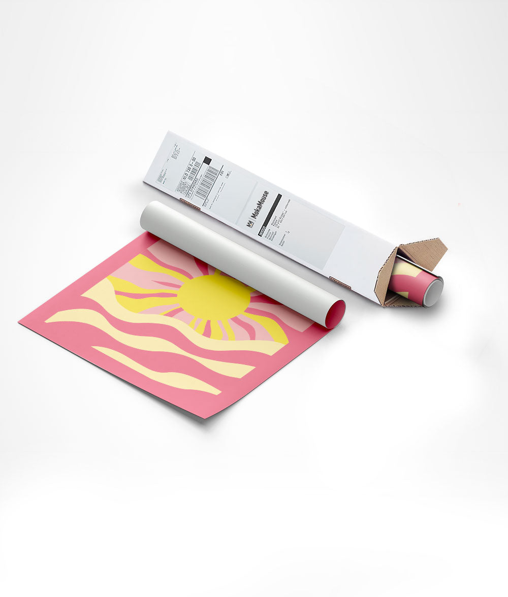 Affiche vintage pop soleil flashy dans un emballage en carton triangulaire.