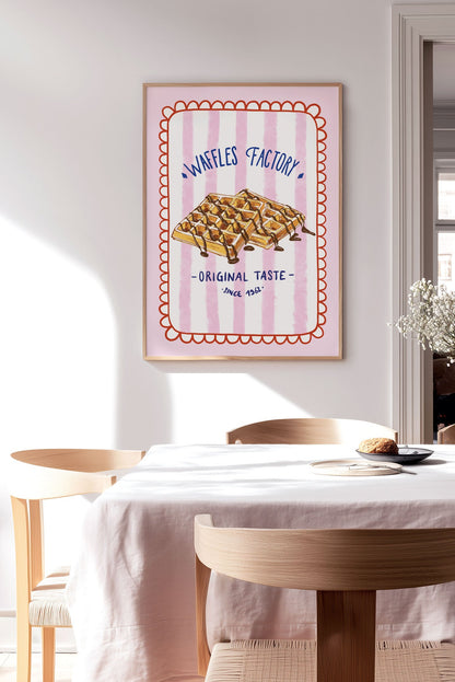 affiche cuisine gaufres au chocolat "waffles factory" encadré sur le mur d'une cuisine