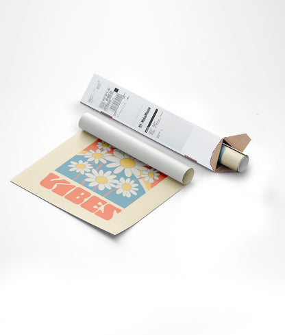 Emballage dans un carton triangulaire de l'affiche vintage pop marguerites.