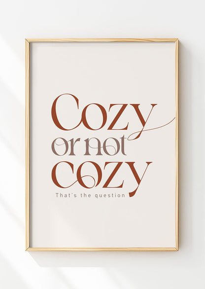 Affiche automne "cozy or not cozy" en marron sur fond beige, dans un cadre en bois