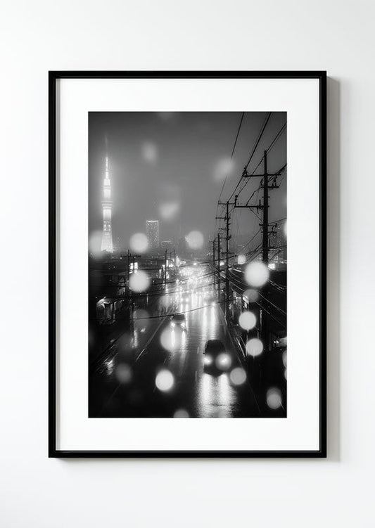Affiche photographie noir et blanc d'une route avec la tokyo tower illuminée dans un cadre noir