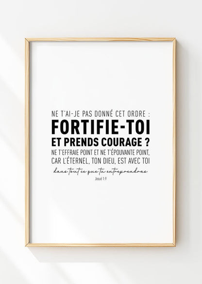 Mise en valeur par un cadre en bois de l'affiche chrétienne du verset Josue 1:9