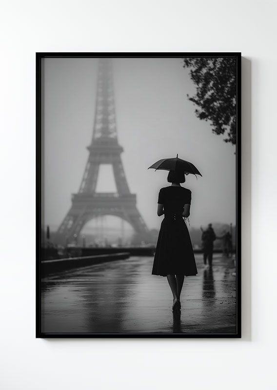 Affiche photographie noir et blanc d'une femme de dos marchant sous la pluie, dans un cadre