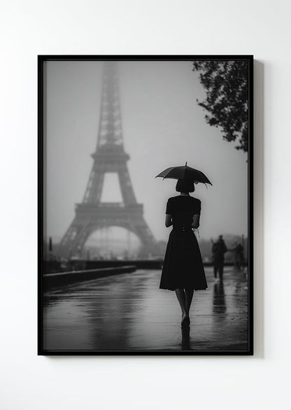 Affiche photographie noir et blanc d'une femme de dos marchant sous la pluie, dans un cadre