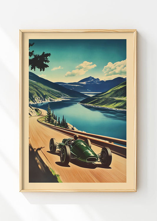 Poster vintage d'une voiture de course ancienne dans les montagnes encadré dans un cadre.