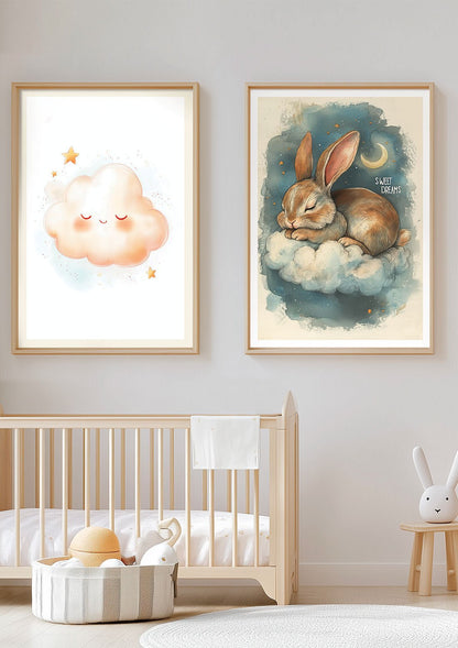 Mise en situation d'affiche pour chambre bébé, sur le mur d'une chambre.