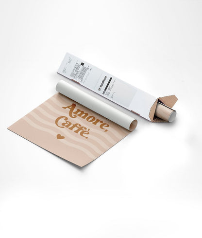 Emballage de l'affiche citation vita amore caffè dans un carton triangulaire