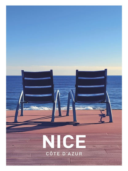 Poster mer et plage nice chaises bleues